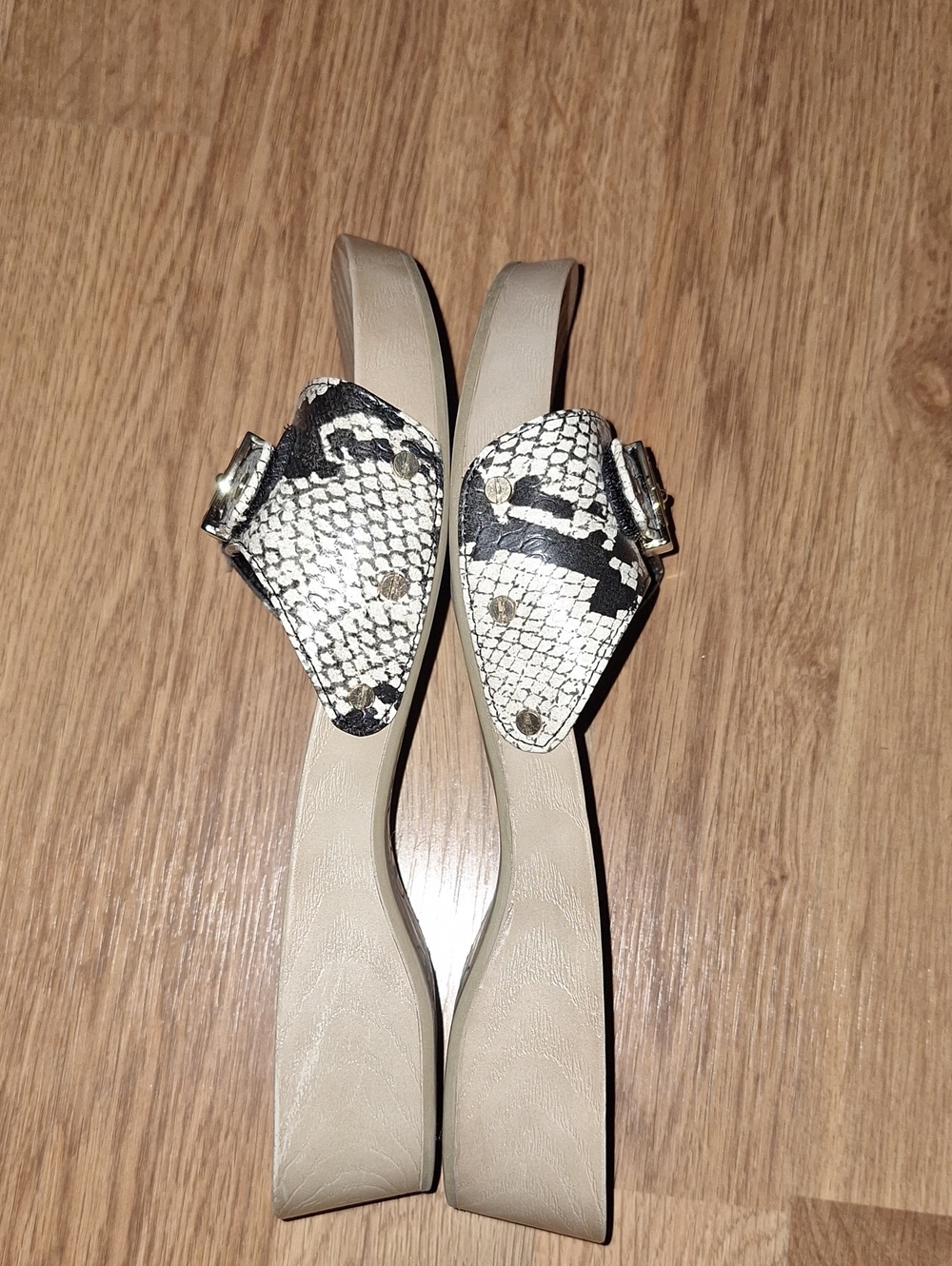 Dr. Scholl's Comfort Slide Sandals in Beige with Black Snakeskin Accent Sz 6 - Picture 5 of 7